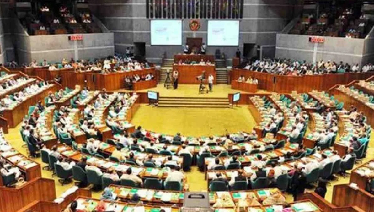 Experts divided over legality of MPs’ second oath