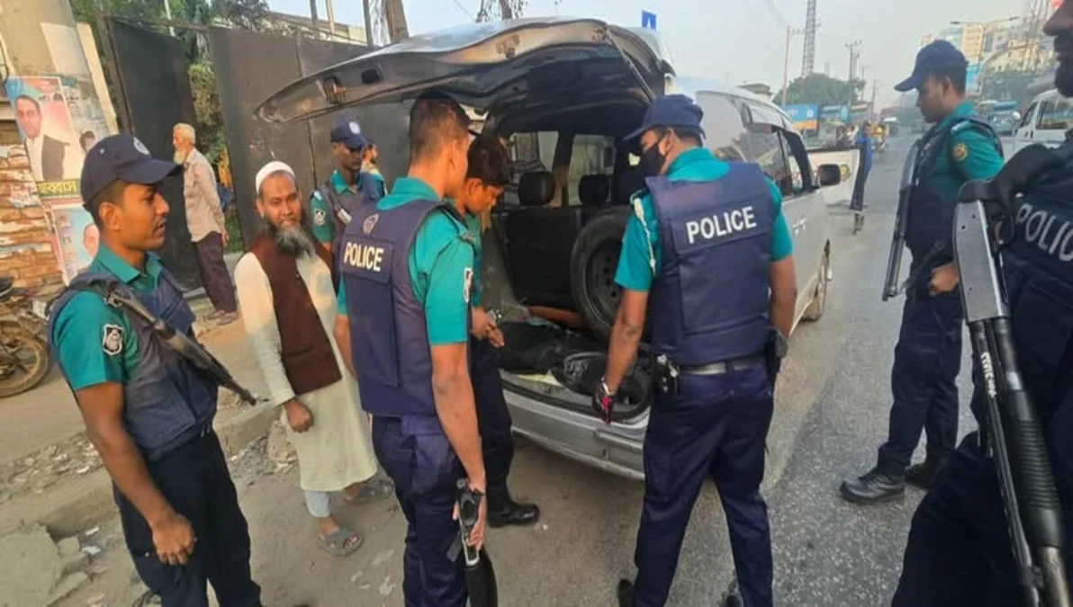 ‘Lockdown’ Paralyses Dhaka — DMP Sets Up Check-Posts to Maintain Law and Order