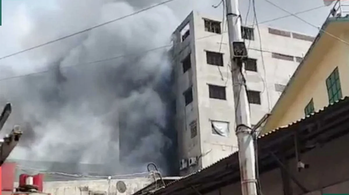 9 Killed in Chemical Warehouse Fire in Dhaka’s Rupnagar