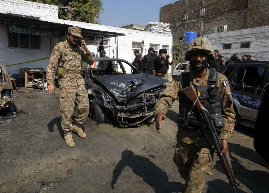 Heavy Clashes Near Afghan Border Leave 12 Pakistani Soldiers, 35 Militants Dead