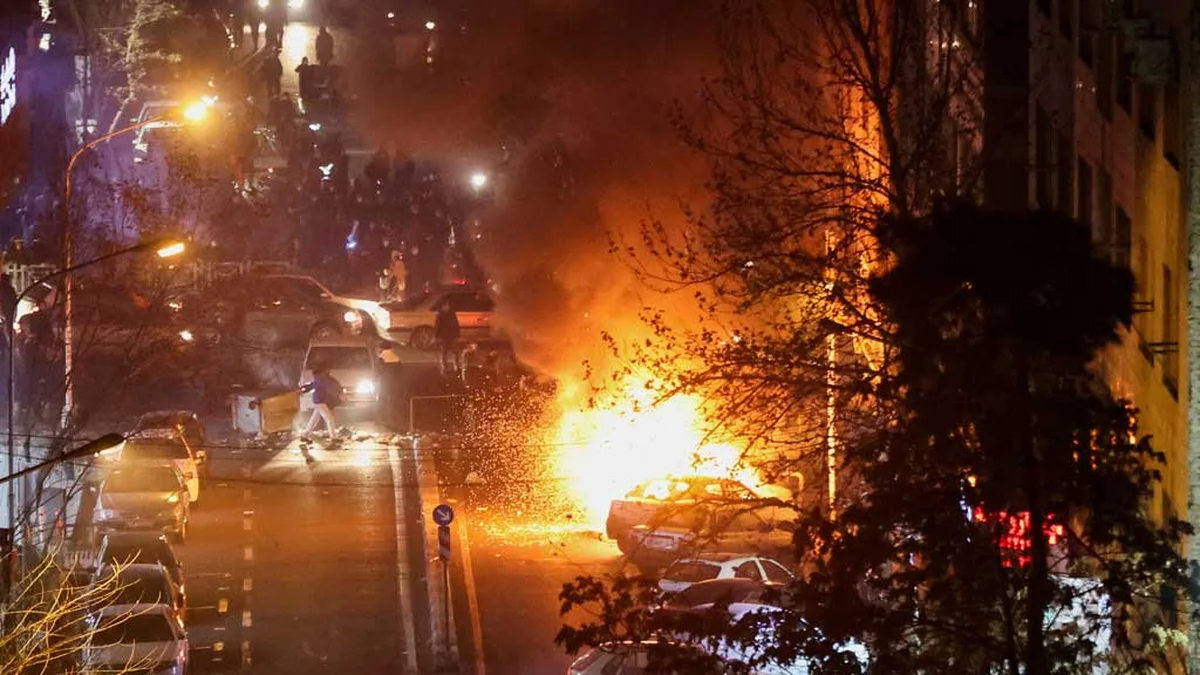 US Imposes Sanctions on Iranian Officials and Prison