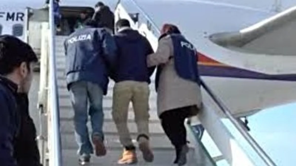 Italy Repatriates Over 120 Illegal Bangladeshi Citizens