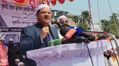 On one side of Jamaat’s scale is America, on the other is India,” says Charmonai Pir