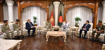 Chief Adviser Muhammad Yunus Meets Pakistan’s Gen Mirza to Boost Cooperation