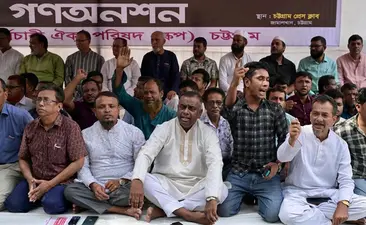 Bangladesh Dock Workers Strike Over Foreign Takeover Plans at Chattogram Port