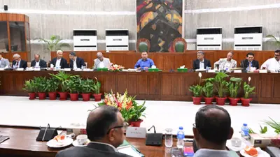 Energy Crunch Forces Bangladesh to Shorten Office Hours, Limit Shop Hours