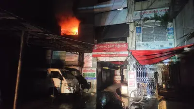 Miscreants Set Fire to Udichi’s Dhaka Office